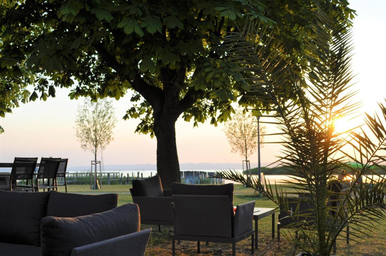 Seehotel Herlinde Podersdorf am See Exteriör bild