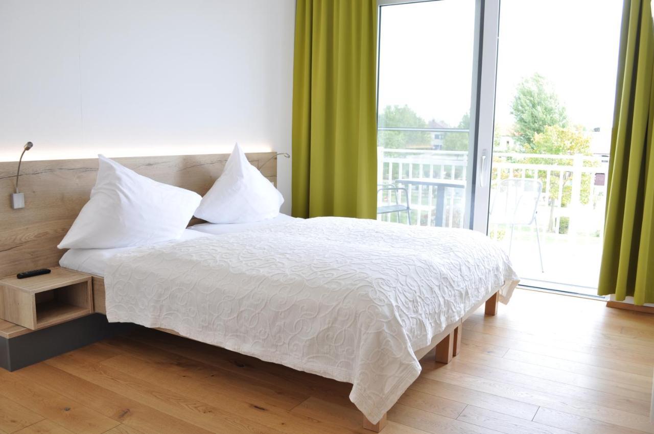 Seehotel Herlinde Podersdorf am See Exteriör bild