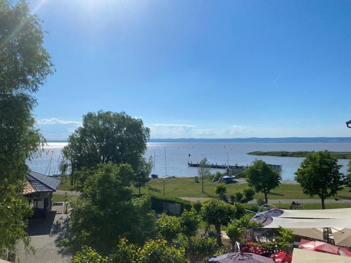 Seehotel Herlinde Podersdorf am See Exteriör bild