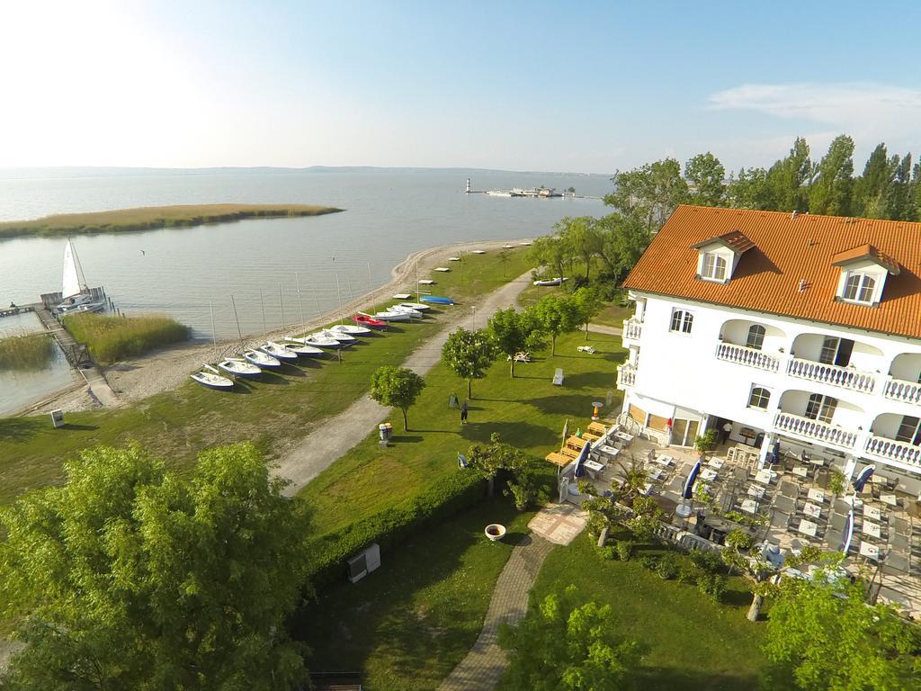 Seehotel Herlinde Podersdorf am See Rum bild